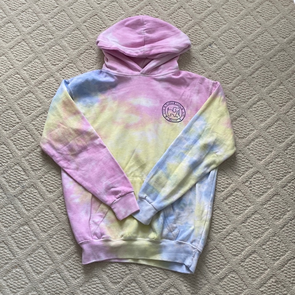 Tie Dye Sweatshirt: Puppy Love                      Size: 10/12 MD | No Stains